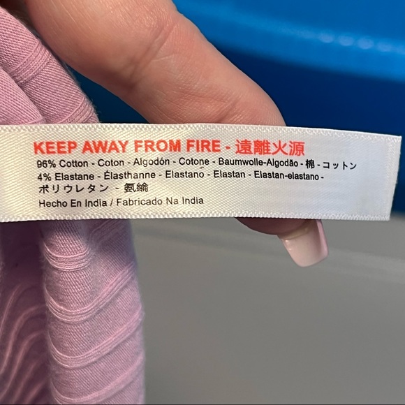 Out Front Under Urban Outfitters Shirt Womens Small Cropped Top Ribbed Purple - Picture 6 of 11